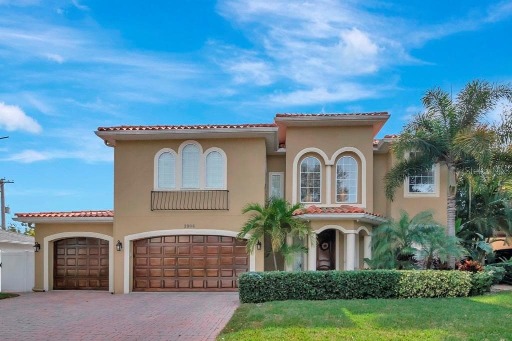 3904 W SANTIAGO STREET TAMPA, FL 33629