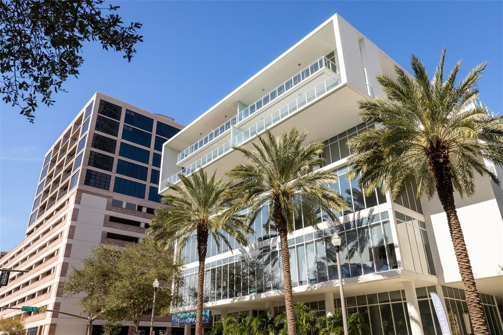 145 2ND AVENUE S UNIT 616 ST PETERSBURG, FL 33701