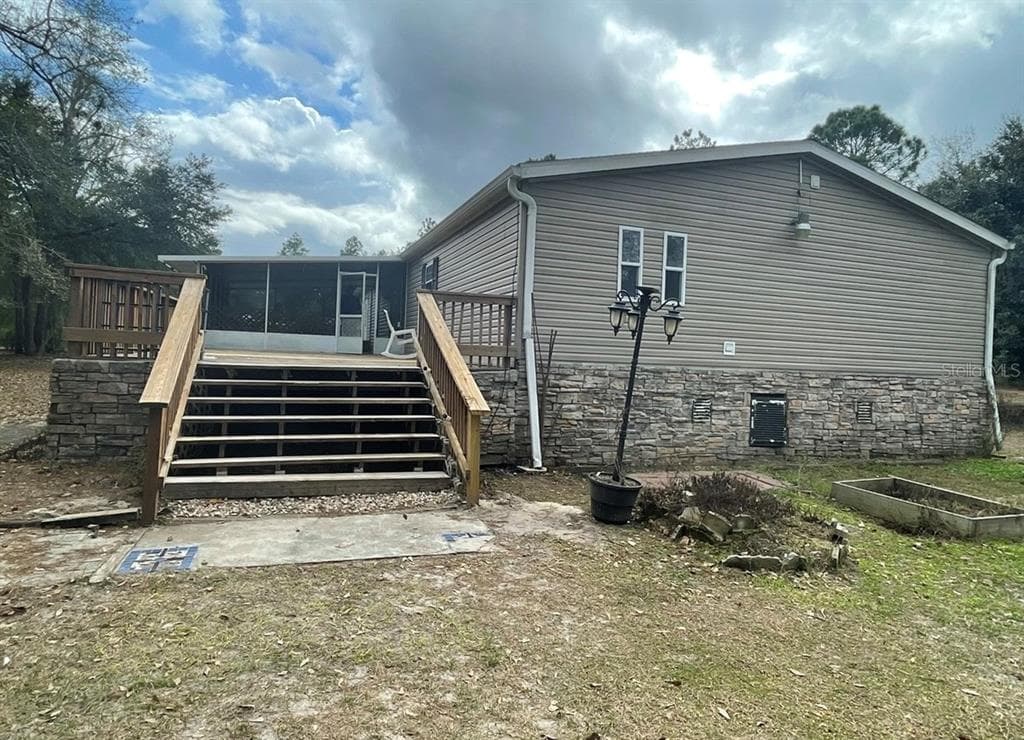 17926 SE 49TH PLACE HAWTHORNE, FL 32640
