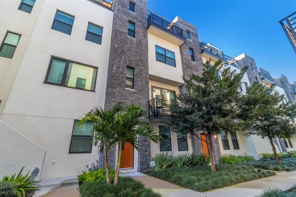 2511 N GRADY AVENUE UNIT 64 TAMPA, FL 33607