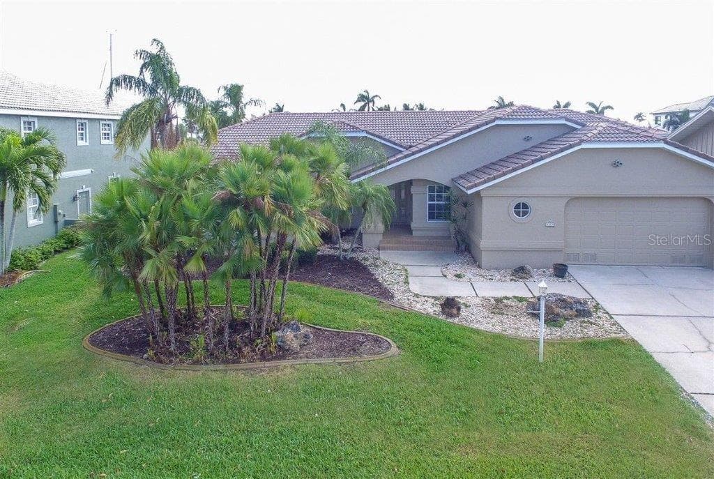 8 TROPICANA DRIVE PUNTA GORDA, FL 33950
