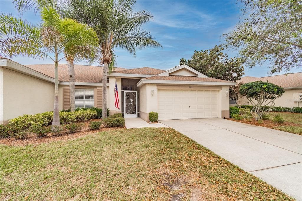 2316 BROOKFIELD GREENS CIRCLE UNIT 90 SUN CITY CENTER, FL 33573