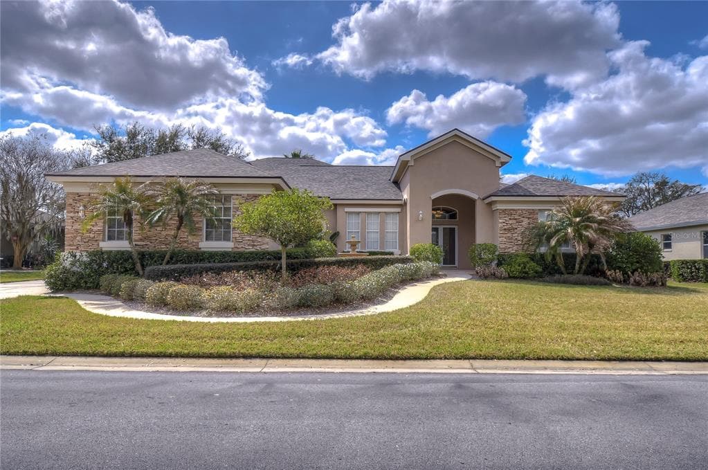 1705 CHARLESTON WOODS COURT
