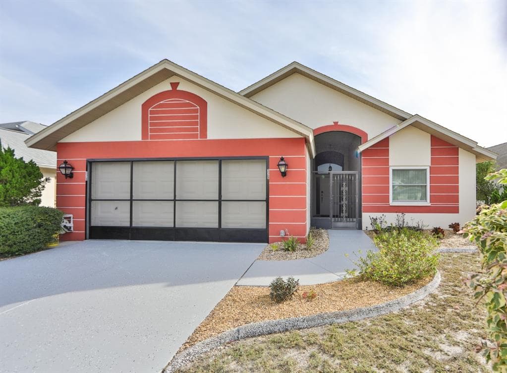 329 NORTHWAY DRIVE SUN CITY CENTER, FL 33573