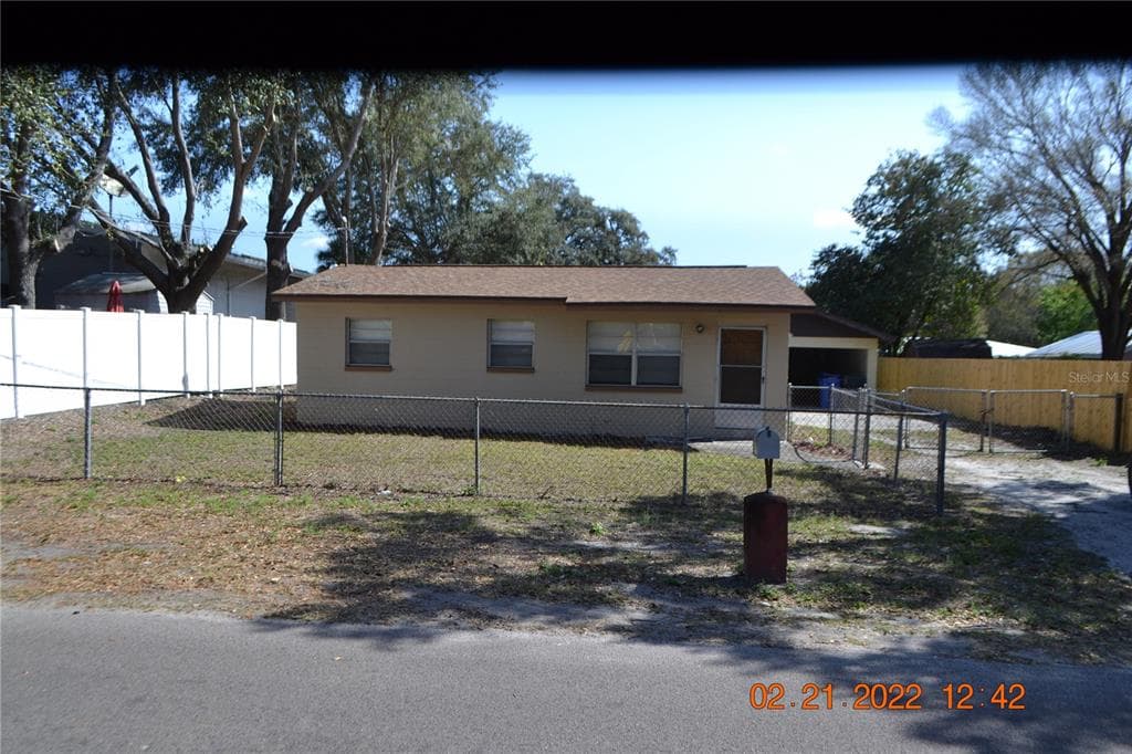 14935 PINECREST ROAD TAMPA, FL 33613