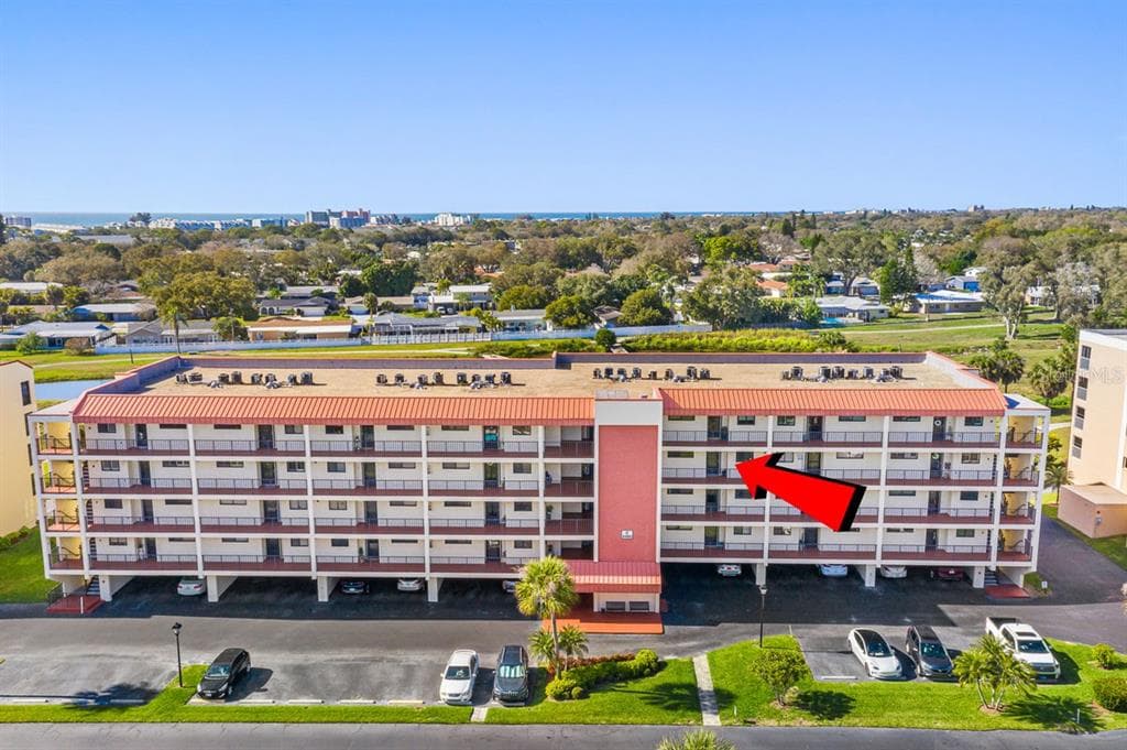 9490 HARBOR  GREENS WAY UNIT 406 SEMINOLE, FL 33776