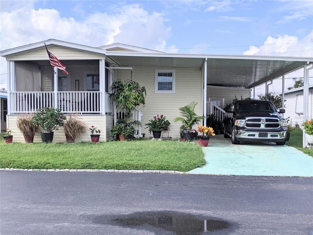 3829 LOMI LOMI DRIVE HOLIDAY, FL 34691