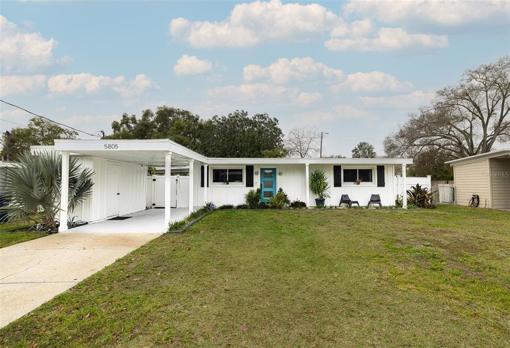5805 S HUBERT AVENUE TAMPA, FL 33616
