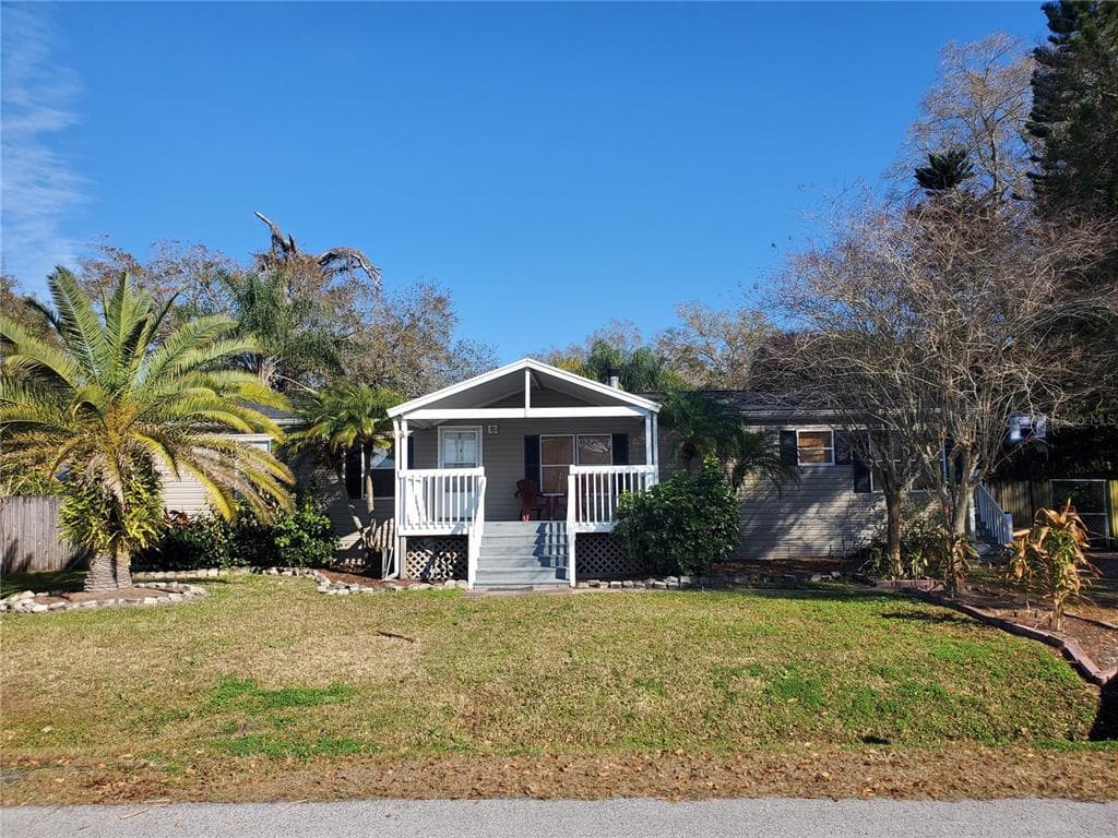 12513 WALTHAM AVENUE TAMPA, FL 33624