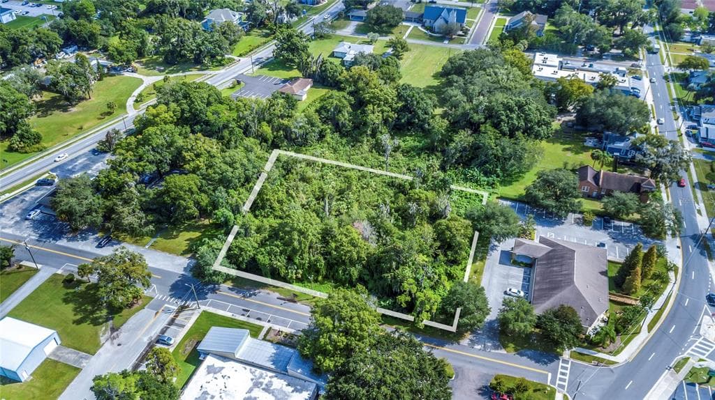 302 N DORT STREET PLANT CITY, FL 33563