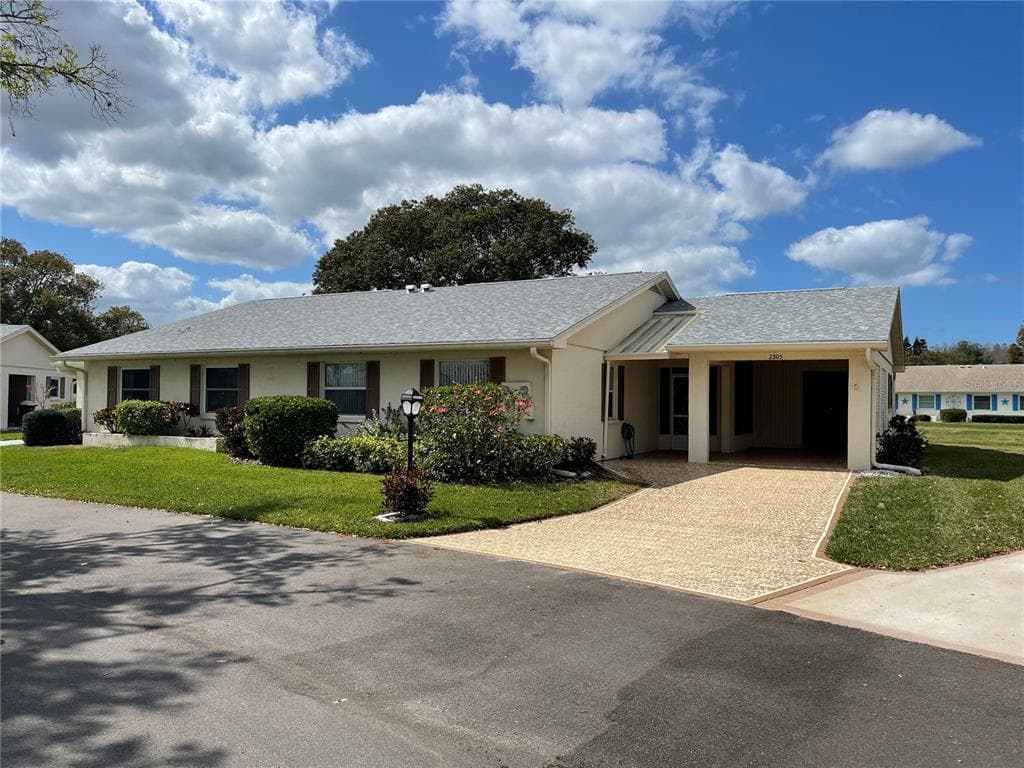 2305 GRENOBLE PLACE UNIT 188 SUN CITY CENTER, FL 33573