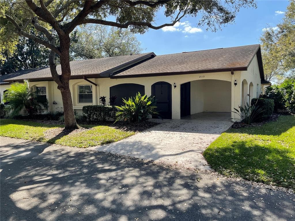2113 HAILSTONE CIRCLE UNIT 363 SUN CITY CENTER, FL 33573
