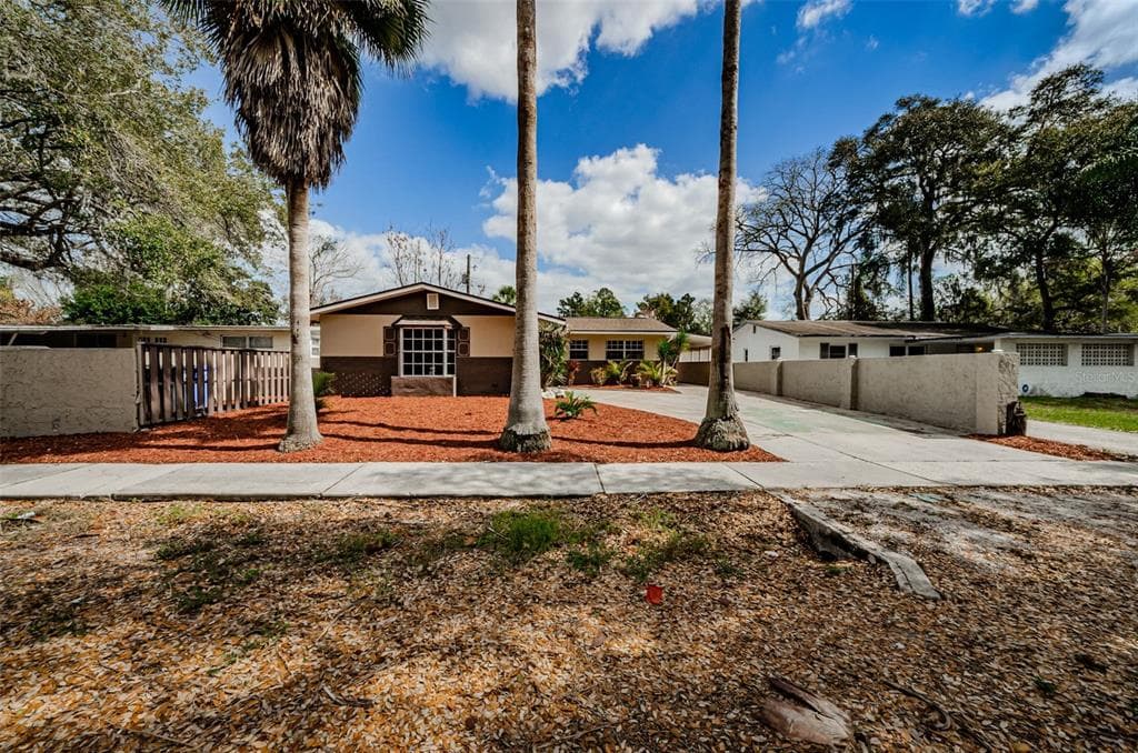 207 BRYAN ROAD BRANDON, FL 33511