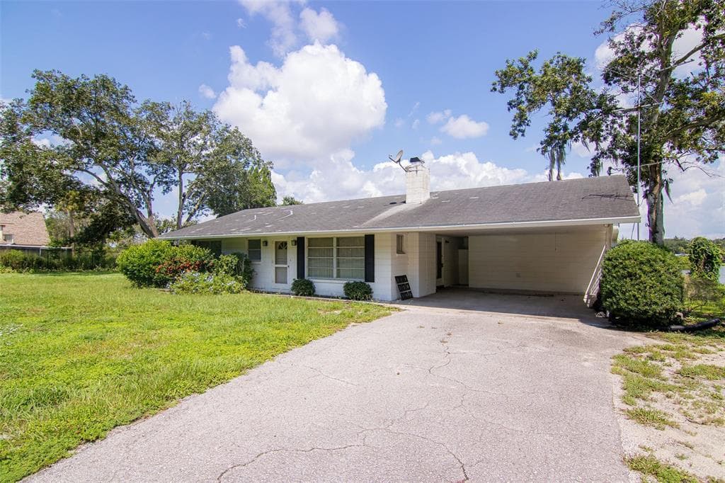 9302 OLD GIBSONTON DRIVE GIBSONTON, FL 33534