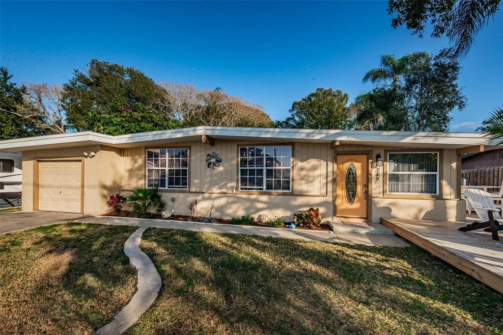 349 SHORE DRIVE E OLDSMAR, FL 34677