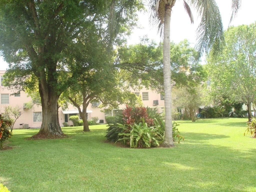 2457 ECUADORIAN WAY UNIT 75 CLEARWATER, FL 33763