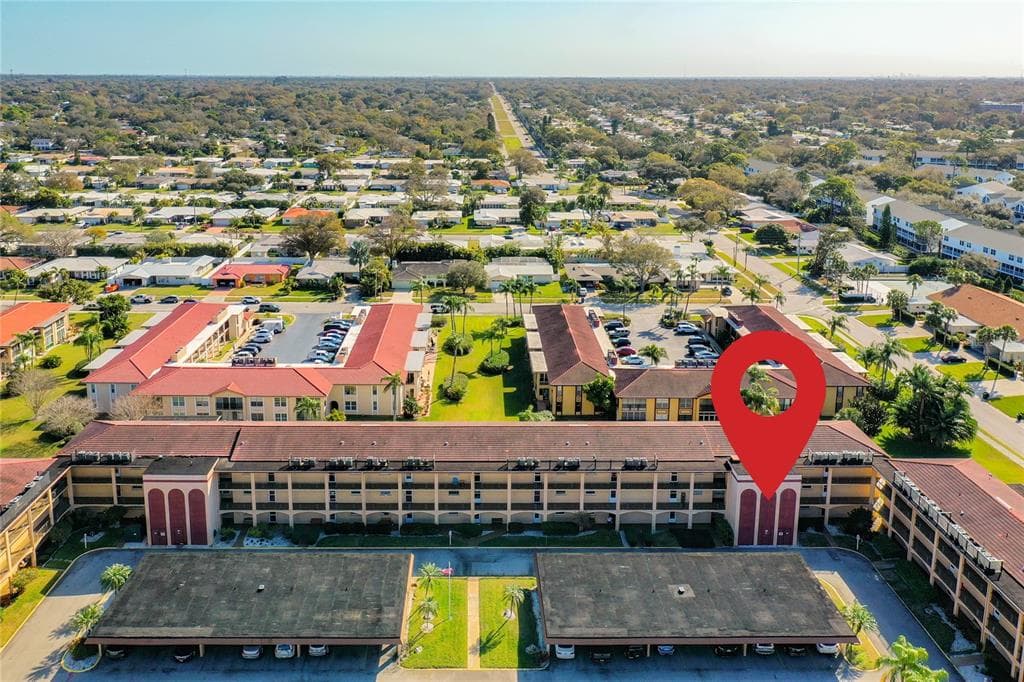 10215 REGAL DRIVE UNIT 33 LARGO, FL 33774