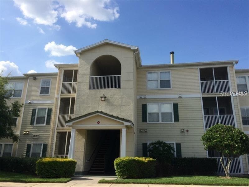 18369 BRIDLE CLUB DRIVE TAMPA, FL 33647
