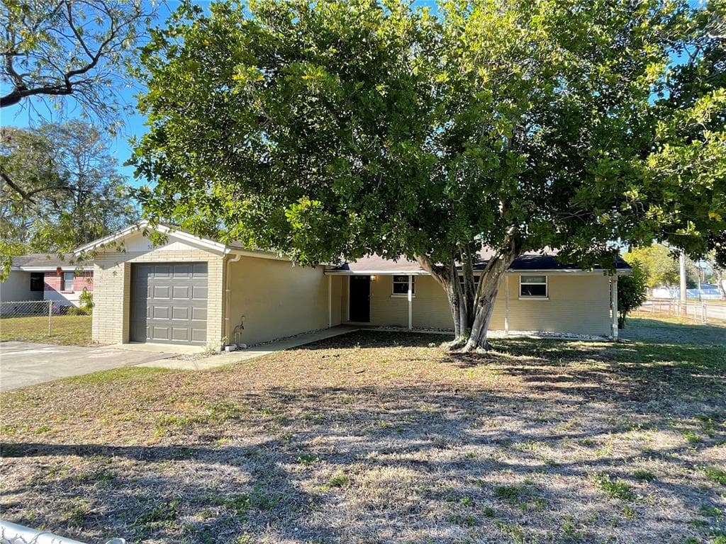 5205 86TH AVENUE N PINELLAS PARK, FL 33782