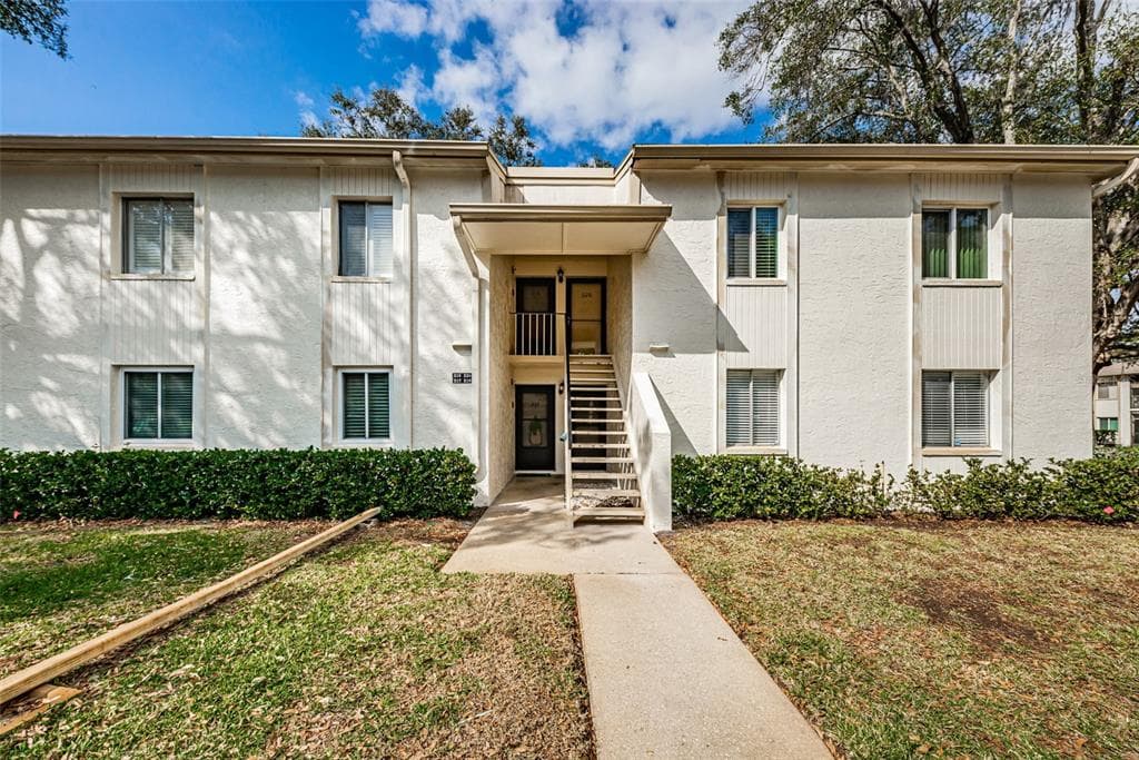 217 PALMETTO COURT UNIT 217 OLDSMAR, FL 34677