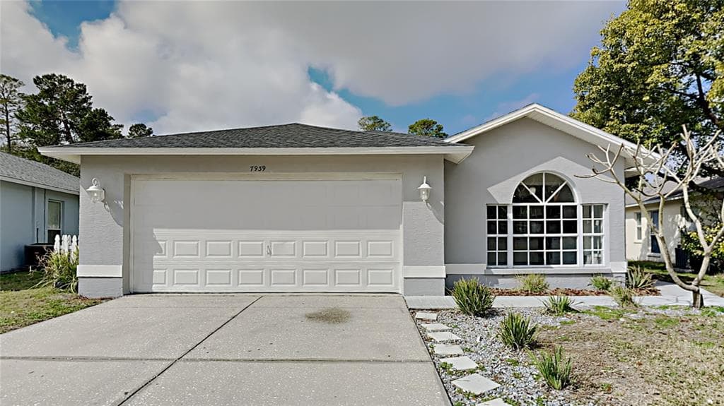7939 HATHAWAY DRIVE NEW PORT RICHEY, FL 34654