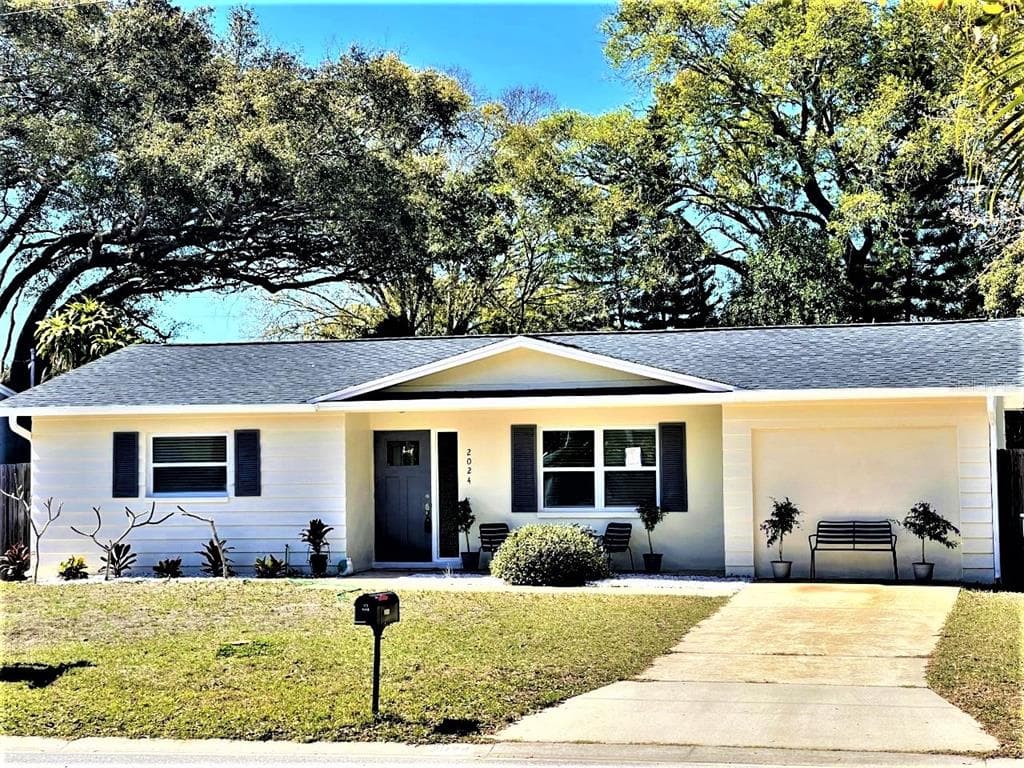2024 JEFFERSON AVENUE DUNEDIN, FL 34698