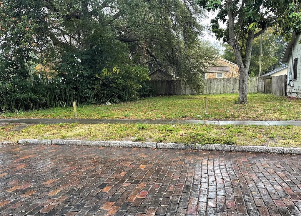 930 JAMES AVENUE S ST PETERSBURG, FL 33705