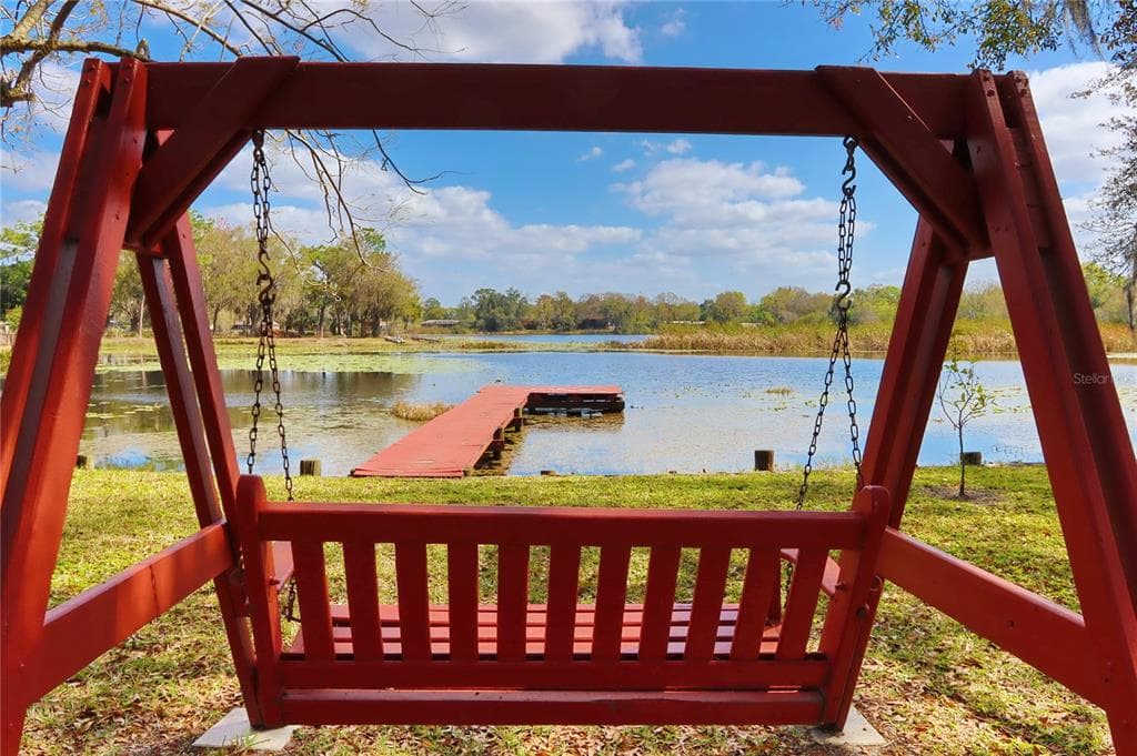 20258 LAKES EDGE LANE