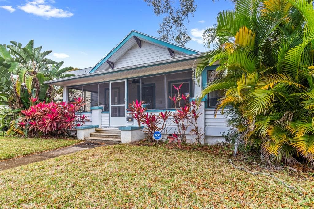 1155 23RD AVENUE N ST PETERSBURG, FL 33704