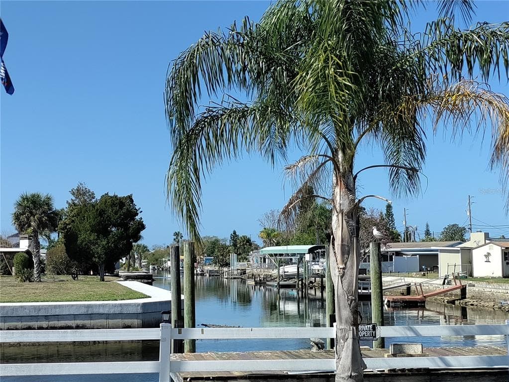 6814 HERON LANE HUDSON, FL 34667