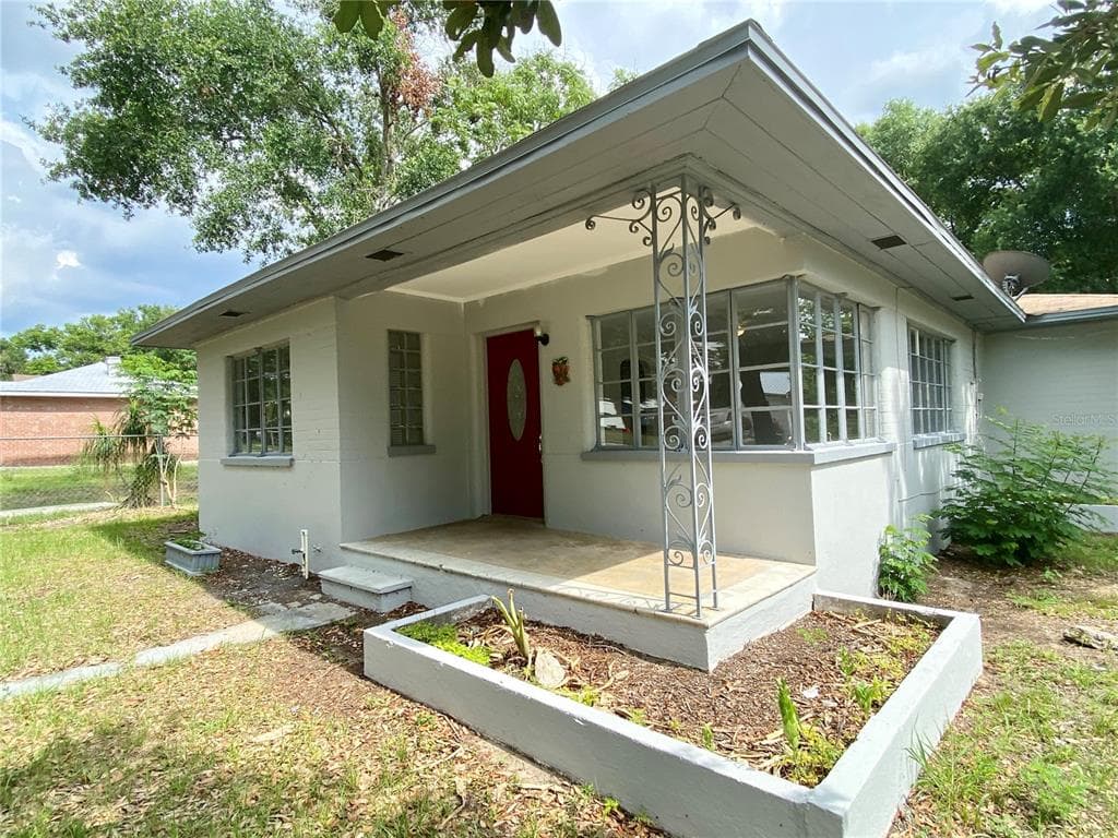 804 COHASSETT AVE LAKE WALES, FL 33853