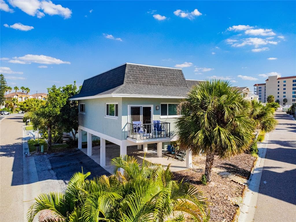 150 BEACH AVENUE REDINGTON SHORES, FL 33708