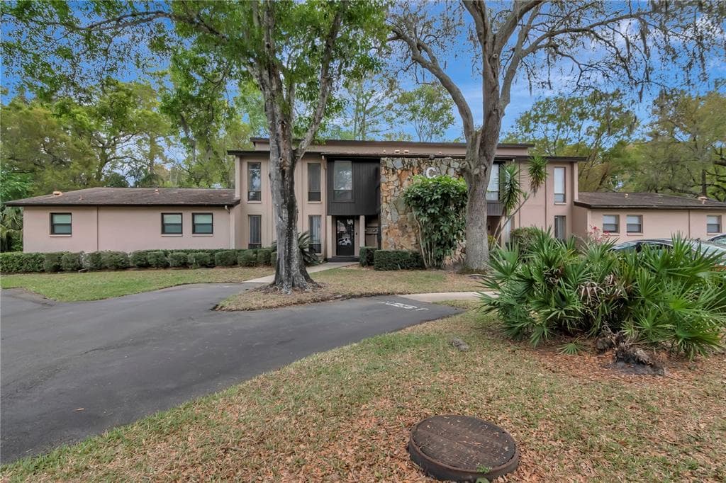1400 TARPON WOODS BOULEVARD UNIT C6 PALM HARBOR, FL 34685