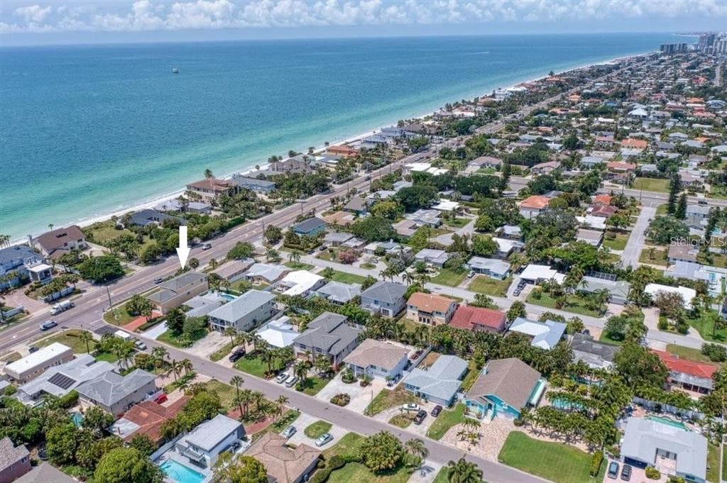 101 8TH STREET BELLEAIR BEACH, FL 33786