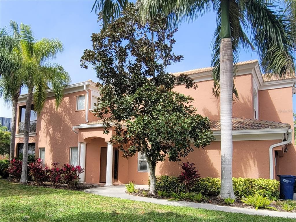 5462 46TH COURT W UNIT 501 BRADENTON, FL 34210