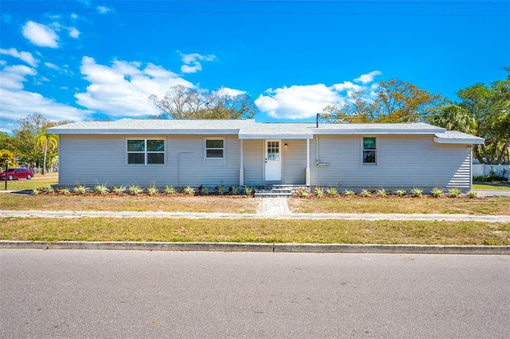 5062 4TH AVENUE N ST PETERSBURG, FL 33710