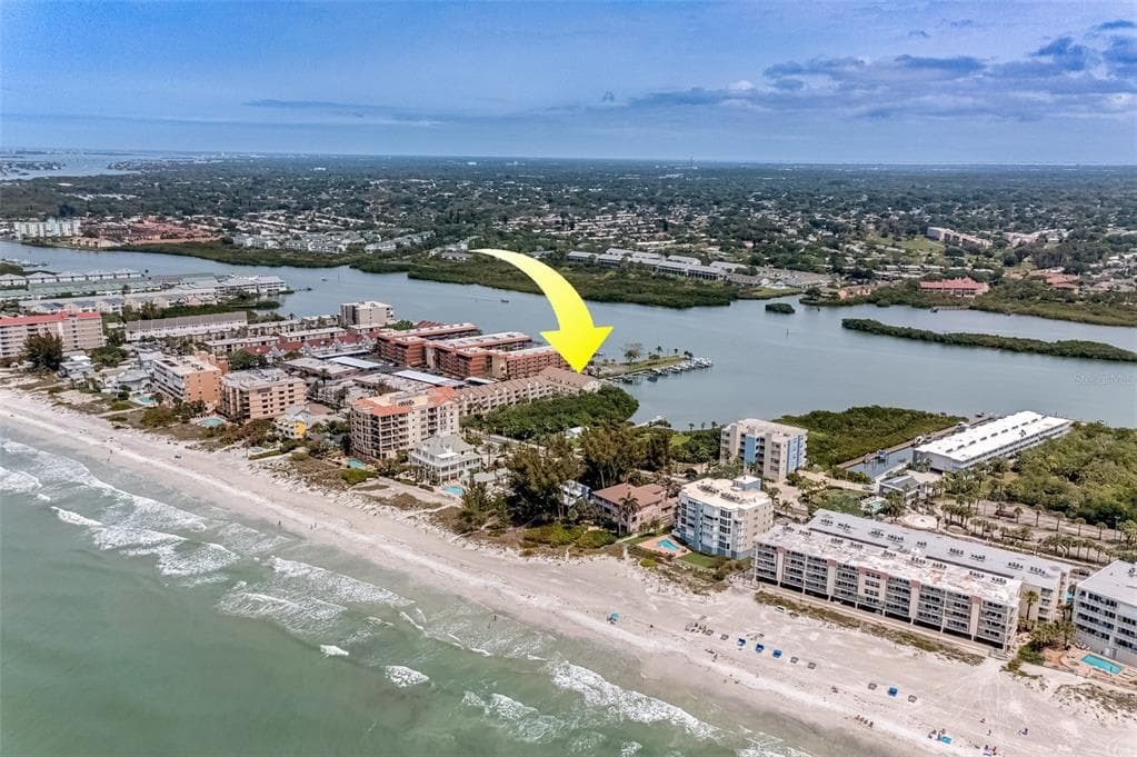 19651 GULF BOULEVARD UNIT B5 INDIAN SHORES, FL 33785