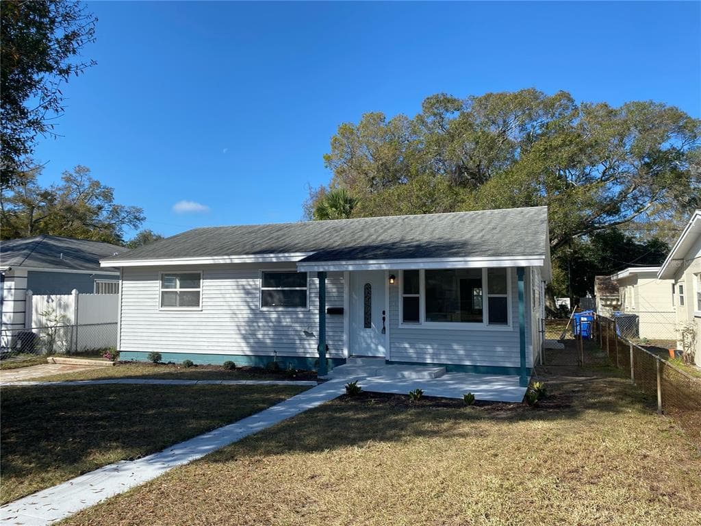 1639 26TH STREET S ST PETERSBURG, FL 33712