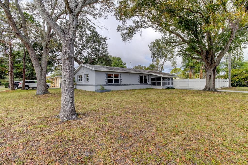8500 8TH STREET N ST PETERSBURG, FL 33702