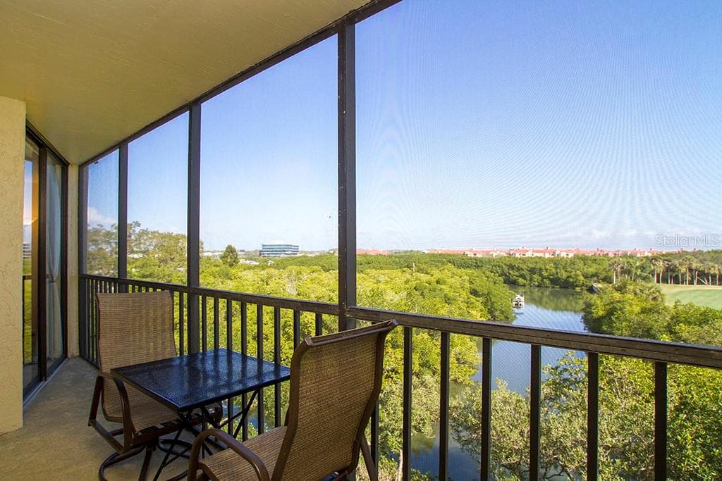 900 COVE CAY DRIVE UNIT 4G CLEARWATER, FL 33760