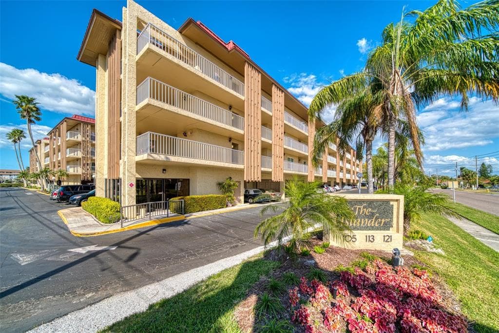 121 ISLAND WAY UNIT 333 CLEARWATER, FL 33767