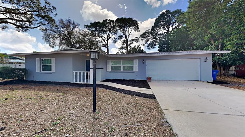 4105 17TH AVENUE W BRADENTON, FL 34205