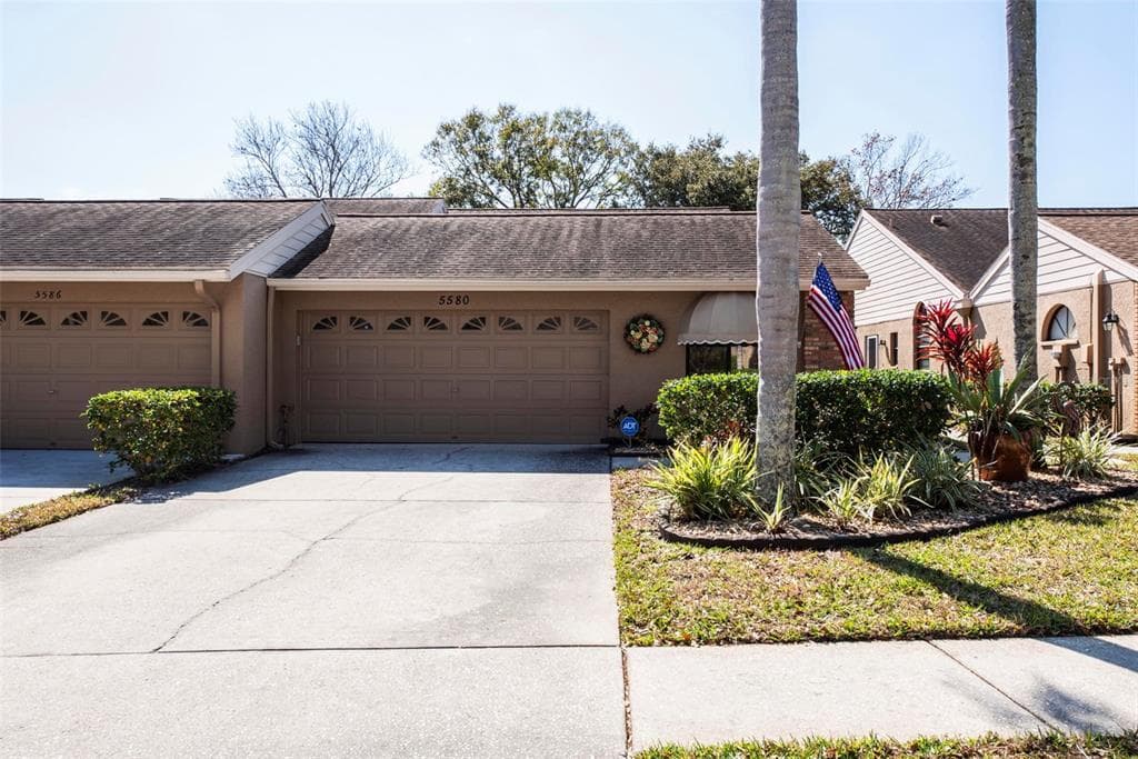 5580 SALEM SQUARE DRIVE S PALM HARBOR, FL 34685