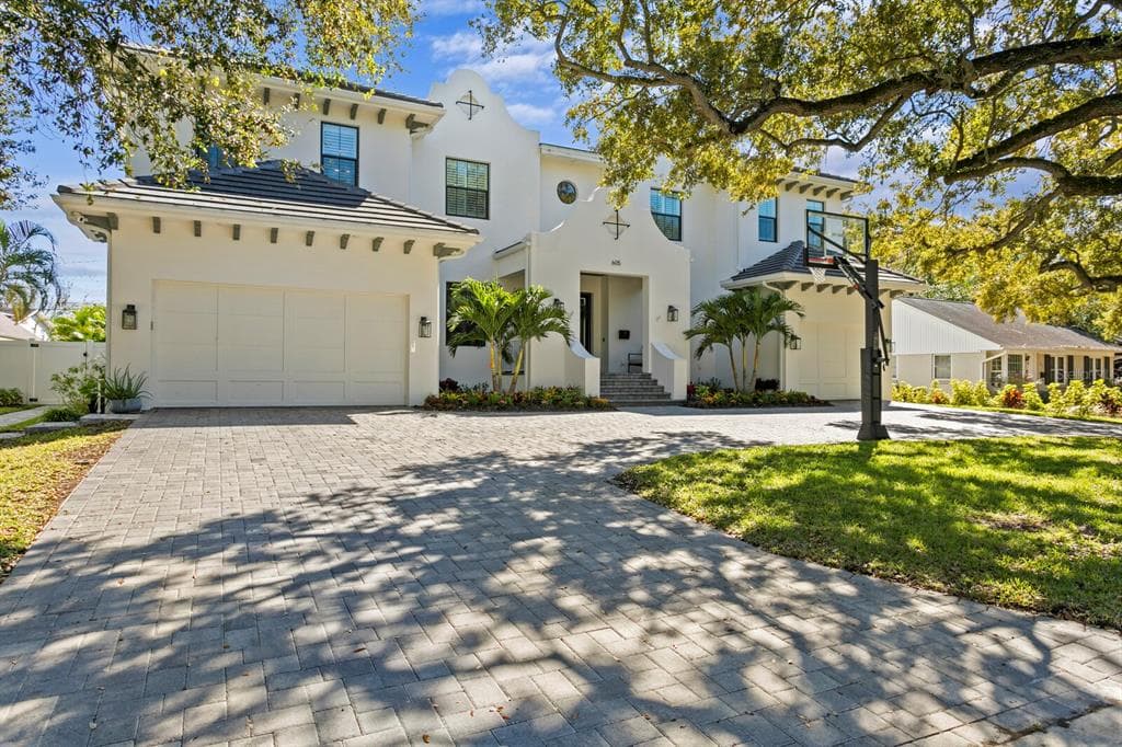 605 ONTARIO AVENUE TAMPA, FL 33606