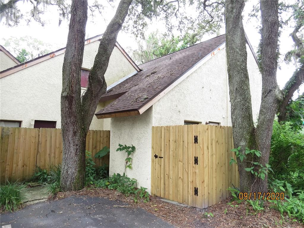 5601 ASHLEY OAKS DRIVE UNIT 12 TAMPA, FL 33617
