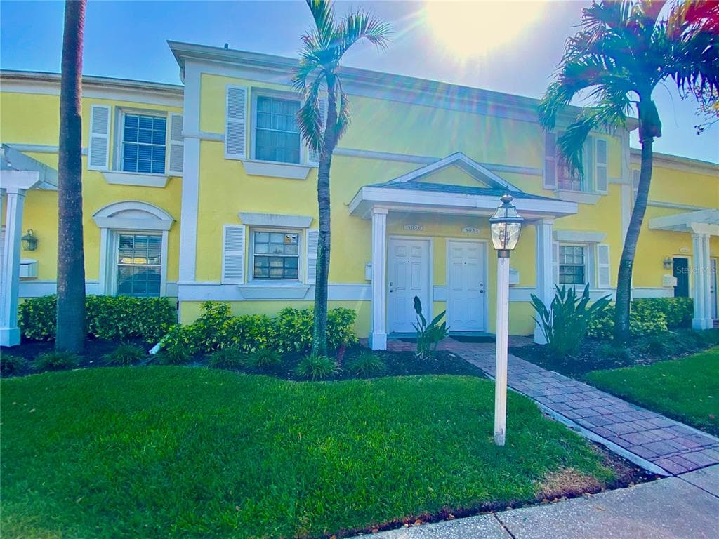 5026 COQUINA KEY DRIVE SE UNIT 5026 ST PETERSBURG, FL 33705