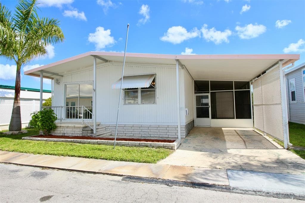 82224 F STREET N PINELLAS PARK, FL 33781