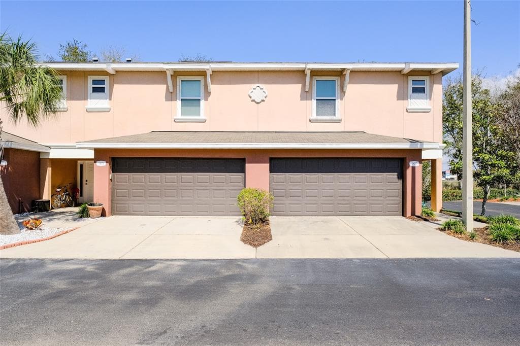 985 AUSSI COURT TARPON SPRINGS, FL 34689