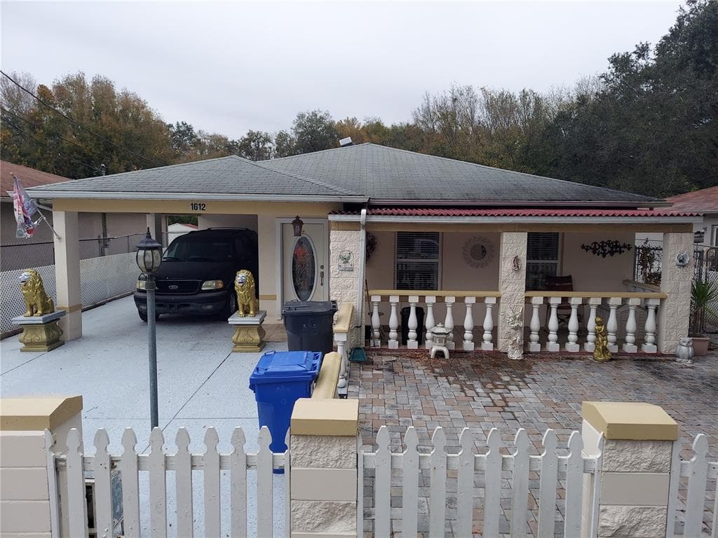 1612 GREEN RIDGE ROAD TAMPA, FL 33619
