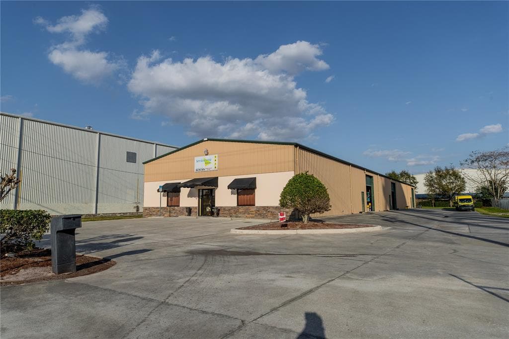 619 MCKEAN STREET AUBURNDALE, FL 33823